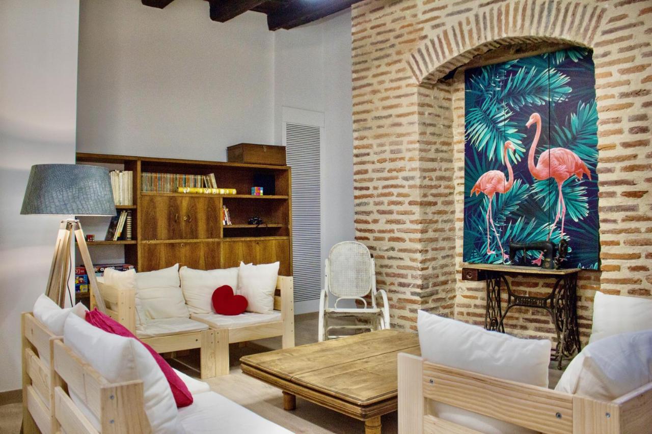 Hostel Quartier Leon Jabalquinto Extérieur photo