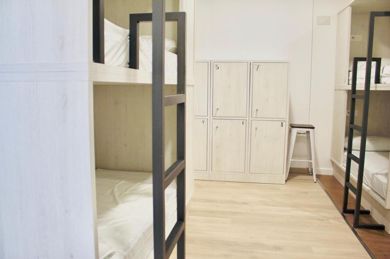 Hostel Quartier Leon Jabalquinto Extérieur photo