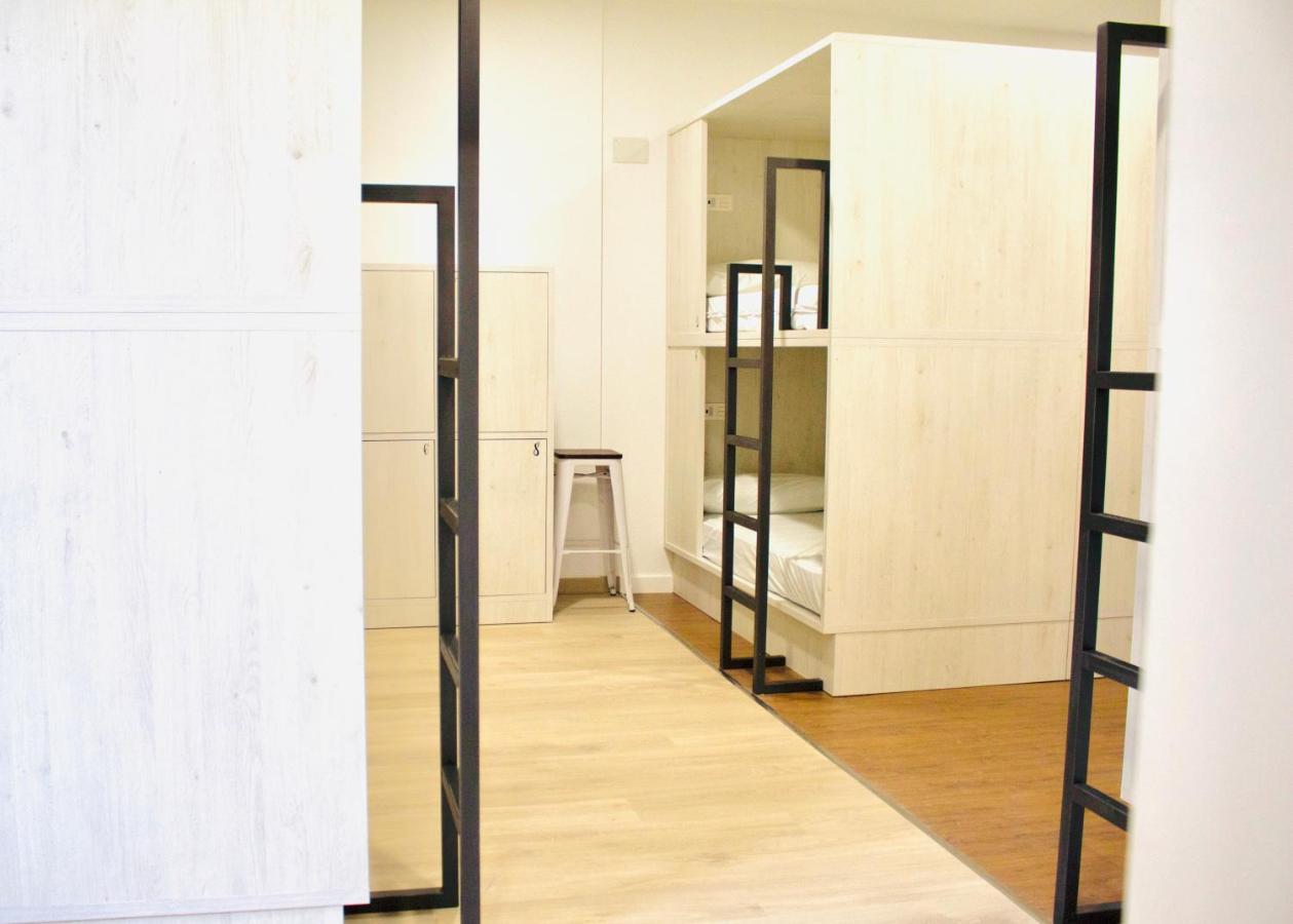 Hostel Quartier Leon Jabalquinto Extérieur photo